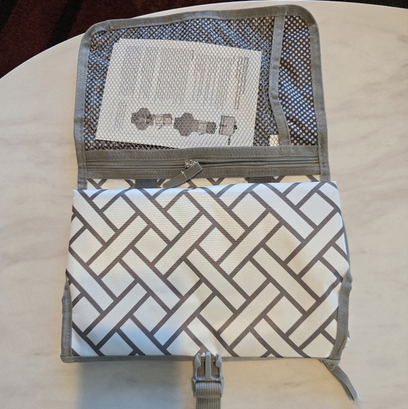 Nikkis Gift Change Mat Waterproof Diaper Changing Travel Portable Pad Bag Travel - Picture 6 of 10